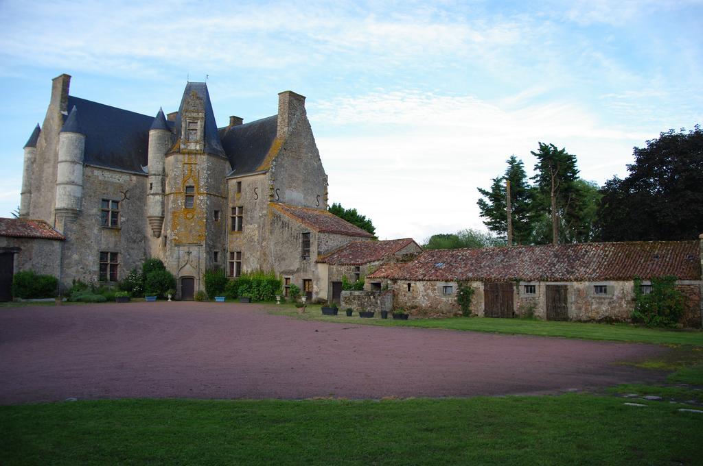 Chateau De Vermette Hotel La Chapelle-Gaudin Exterior photo